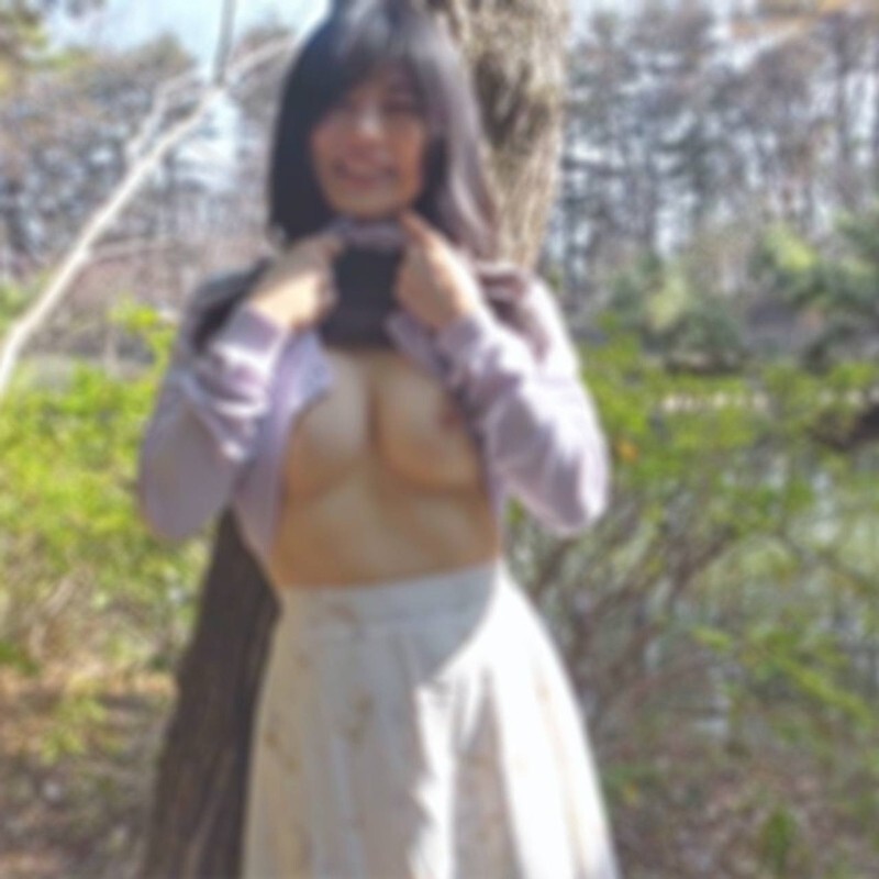 FC2-PPV-4917715 An exhibitionist date, where she slips her breasts out while walking, plays with and massages her nipples. After being thoroughly played with, this stunningly beautiful married woman gets cummed inside of repeatedly!