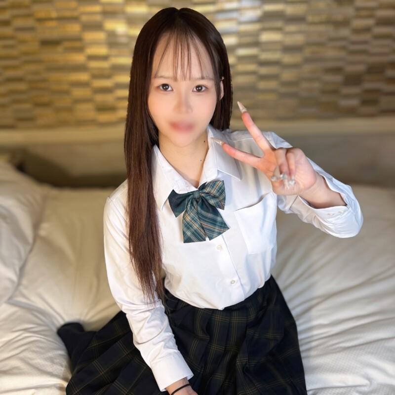FC2-PPV-4918326 [Limited sale for 5 days only!] [The allure of a long-haired girl with a fleeting smile that will make you fall in love] 18-year-old Hitomi, with her divine figure, sheds tears! Her first time experiencing an orgasmic experience with a massive cumshot from a cock over 20cm, and we captured it all on camera.
